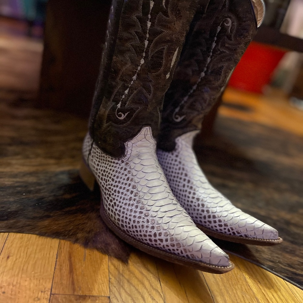 Cowboy boots - Picture 5 of 6